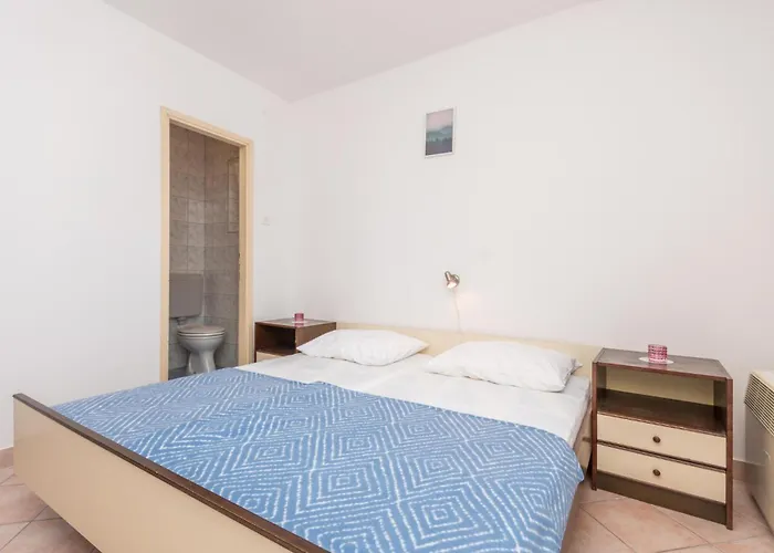 Lovely In * Sveti Filip i Jakov