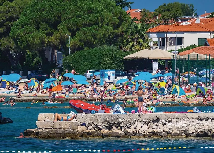 Lovely In * Sveti Filip i Jakov